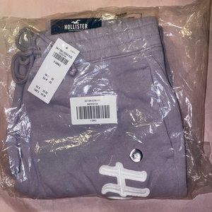 ULTRA HIGH-RISE FLEECE LOGO JOGGERS - Lavender